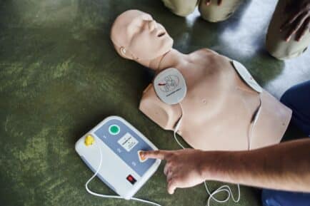 Defibrillator + dummy